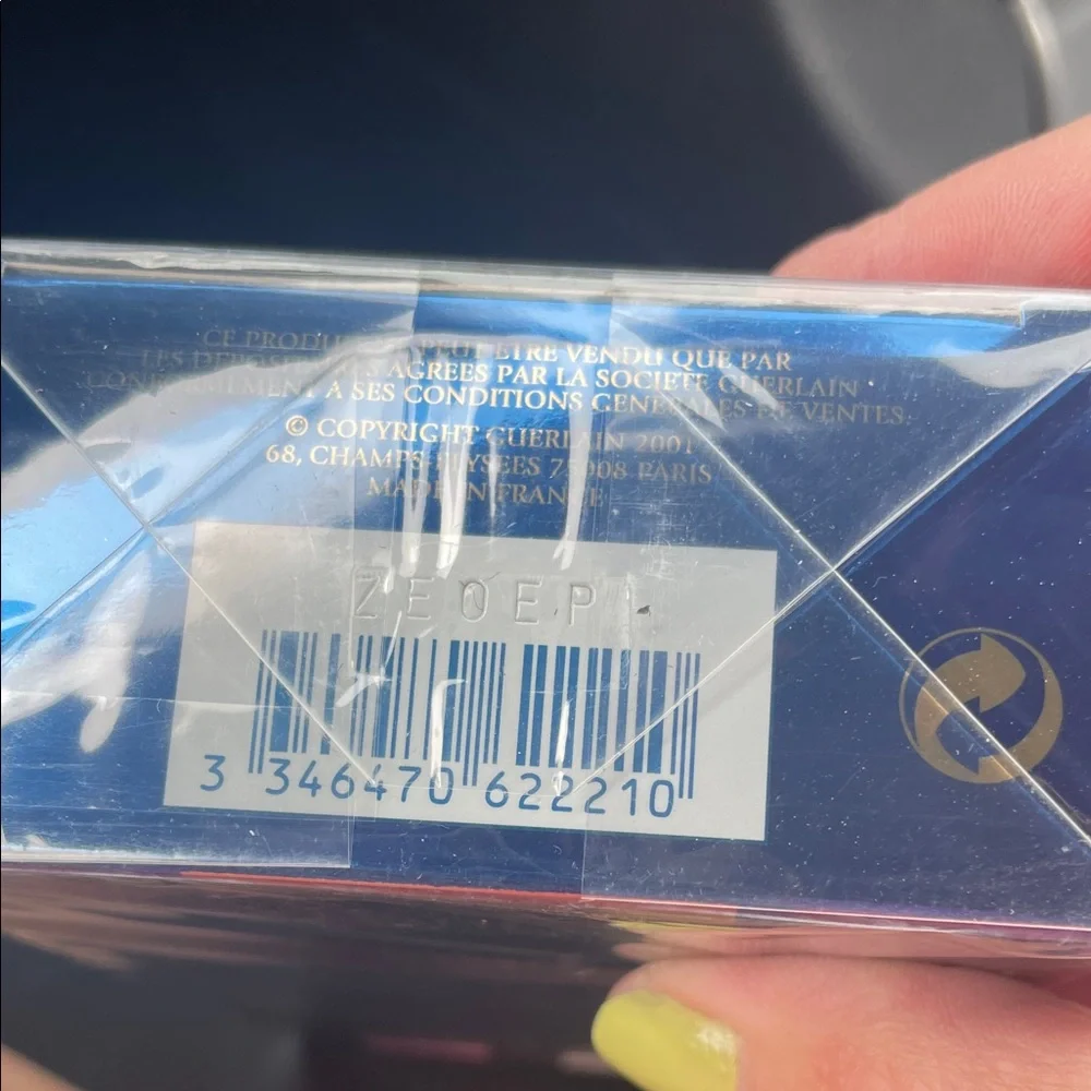 Guerlain Shalimar Voile Lacté Sensuel in Blue and Gold